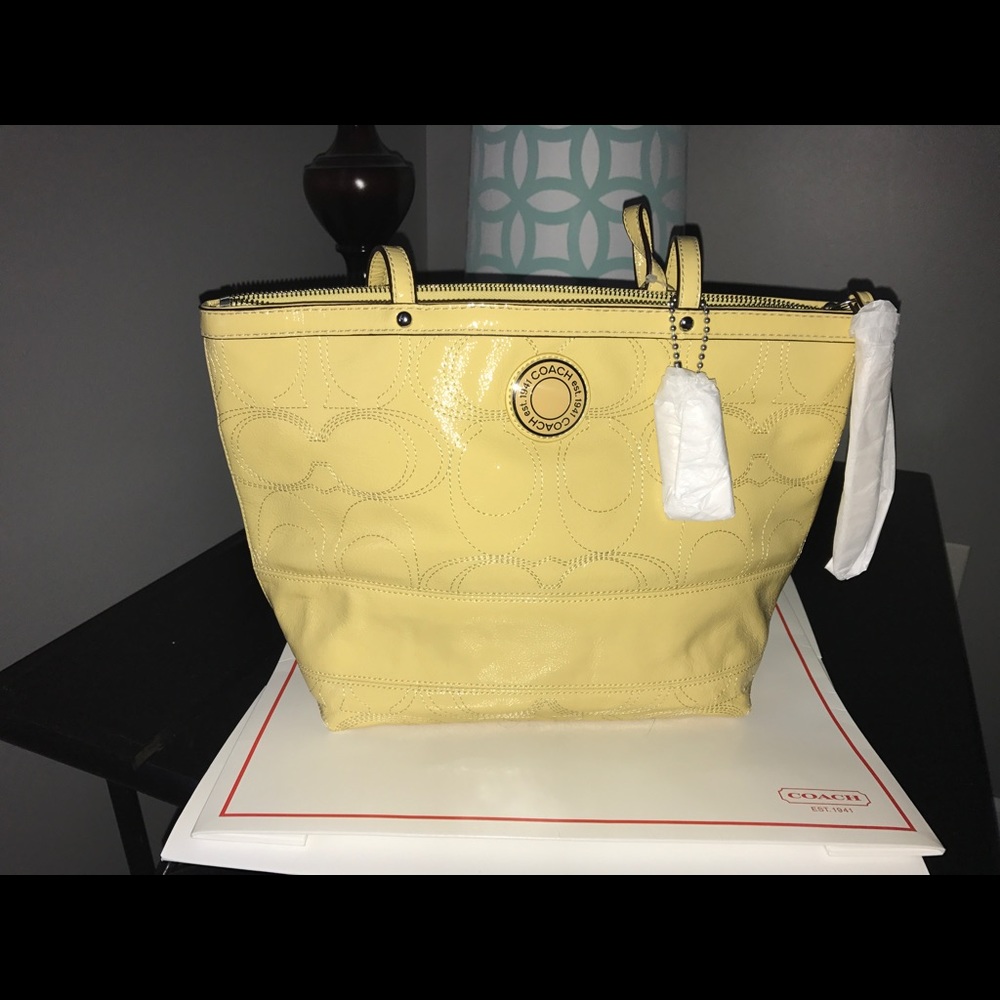 NWT Coach Tote